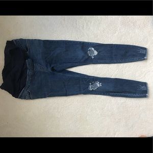 Maternity skinny jeans